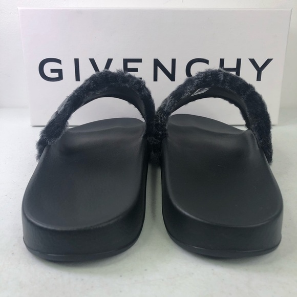 Givenchy 4G Logo Shearling Lamb Fur Flat Slides Sandals $595